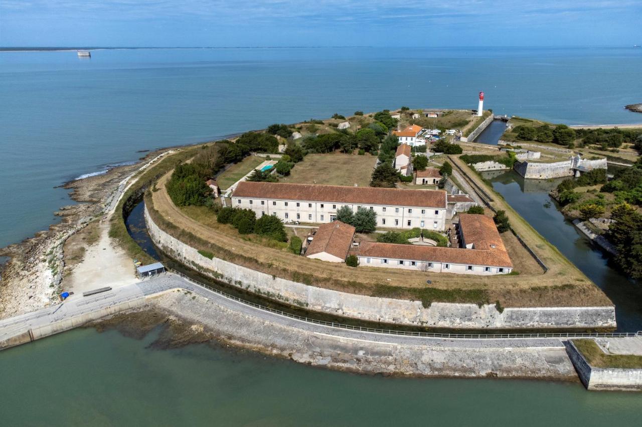 Résidence Pierre&Vacances Le Fort de la Rade Île dʼAix Esterno foto