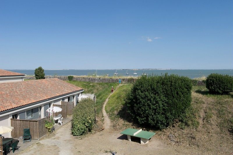 Résidence Pierre&Vacances Le Fort de la Rade Île dʼAix Esterno foto